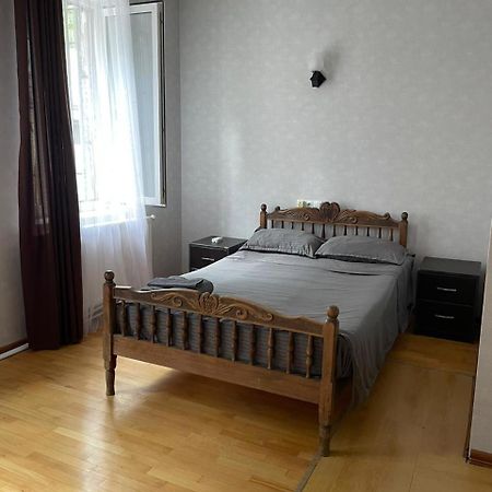 Hotel Gnt+ Tbilisi Zewnętrze zdjęcie