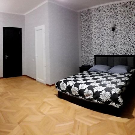 Hotel Gnt+ Tbilisi Zewnętrze zdjęcie
