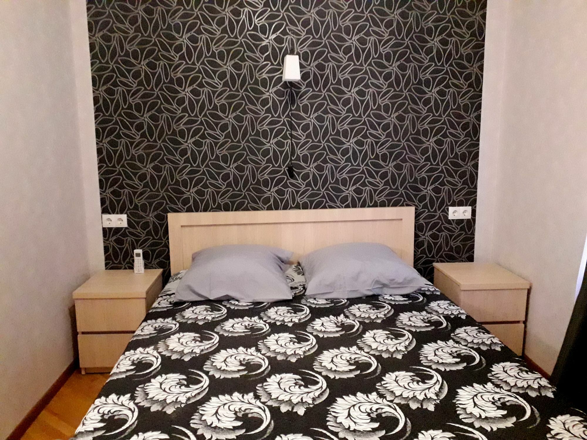 Hotel Gnt+ Tbilisi Zewnętrze zdjęcie